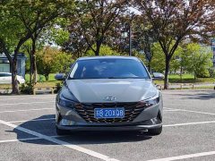 Hyundai Elantra 1.5L CVT Luxury - ფოტო 2