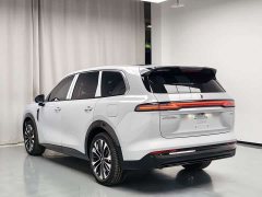 Wuling Huajing S 235km AWD Qiankun Premium Edition - photo 6