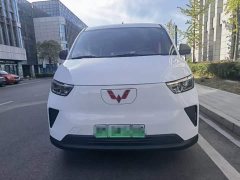 Wuling Yangguang 300km Comfort Passenger Van 75kW - фото 2