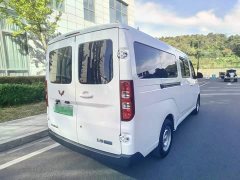 Wuling Yangguang 300km Comfort Passenger Van 75kW - фото 4