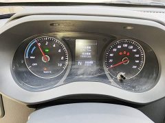 Wuling Yangguang 300km Comfort Passenger Van 75kW - photo 11