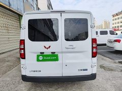Wuling Yangguang 300km Comfort Passenger Van 75kW - photo 5