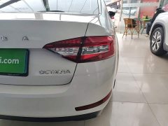 Skoda Octavia 1.5L Automatic Comfort - фото 7