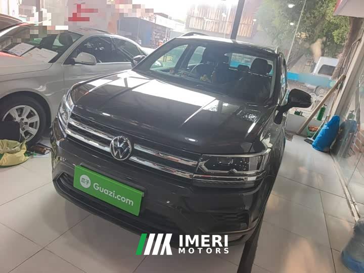 Volkswagen Touareg 280TSI FWD Comfort Edition - автомобиль из Китая