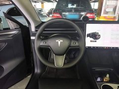 Tesla Model Y Standard Range RWD - ფოტო 10