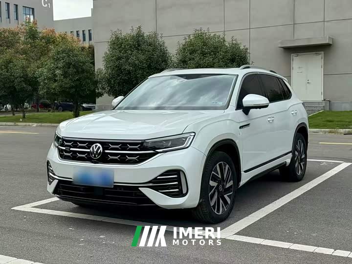 Volkswagen Taos Facelift 380TSI AWD R-Line High Performance Edition - car from China