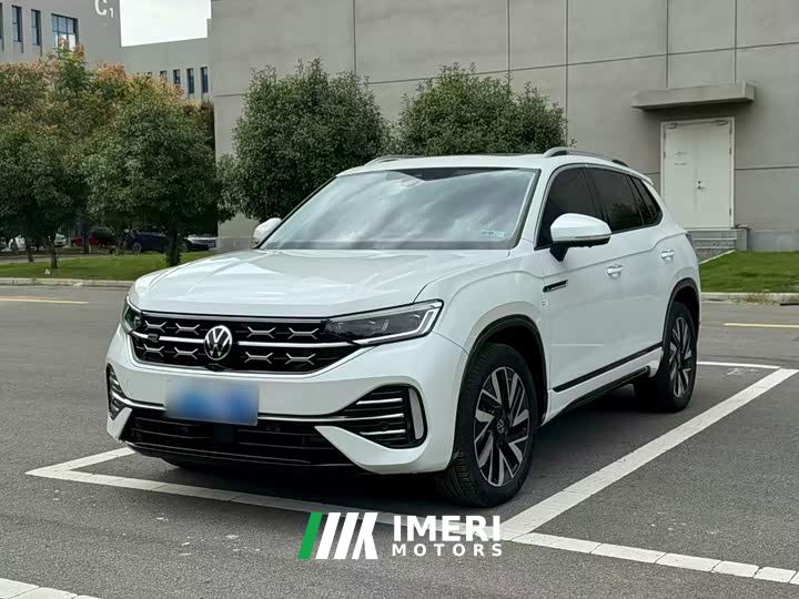 Volkswagen Taos Facelift 380TSI AWD R-Line High Performance Edition
