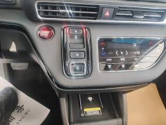 Honda Odyssey 2.0L e:HEV Luxury - ფოტო 13