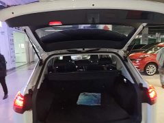 Volkswagen Taos 330TSI FWD Luxury Smart Connected Edition - ფოტო 18