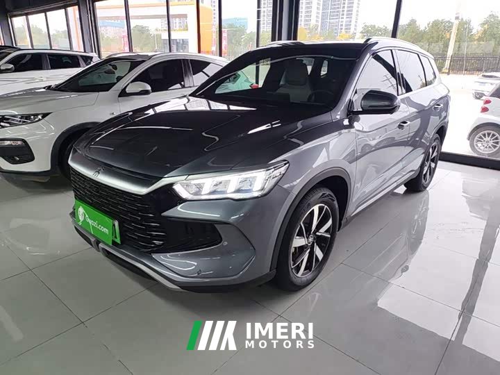 BYD Song Pro New Energy DM-i 71KM Glory Edition Pilot - car from China