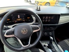 Volkswagen Bora 200TSI DSG Comfort Edition - photo 9