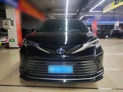 Toyota Sienna 2.5L Hybrid Premium Edition - photo 2