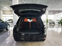 Li Auto L9 Pro - ფოტო 18