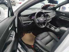 Cadillac XT4 28T FWD Luxury - ფოტო 15