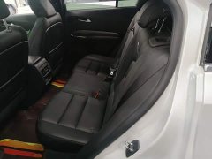 Cadillac XT4 28T FWD Luxury - ფოტო 16