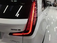 Cadillac XT4 28T FWD Luxury - ფოტო 7