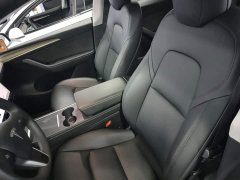 Tesla Model Y Performance All-Wheel Drive - ფოტო 14
