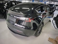 Tesla Model Y Performance All-Wheel Drive - ფოტო 6