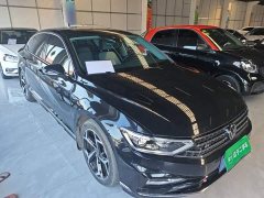 Volkswagen Magotan 2 Million Units Commemorative Edition 330TSI DSG Luxury - фото 3