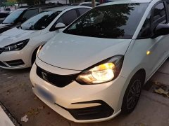 Honda Fit 1.5L CVT Trend Edition - photo 2