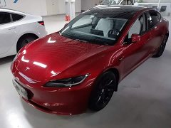 Tesla Model 3 Long Range All-Wheel Drive - ფოტო 1