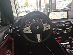 BMW 5 Series Facelift 530Li Luxury M Sport Package - photo 10