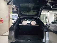 Tesla Model Y L Long Range All-Wheel Drive - ფოტო 18