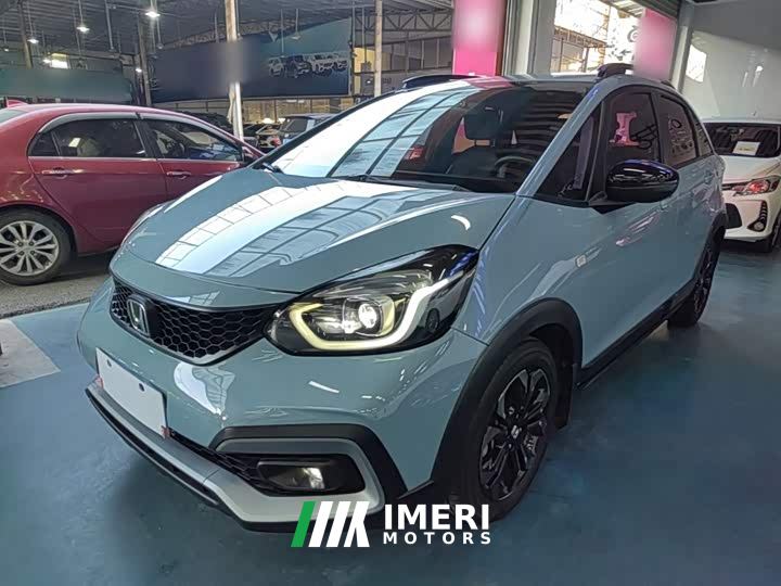 Dongfeng LIFE 1.5L CVT CROSS Fun Edition