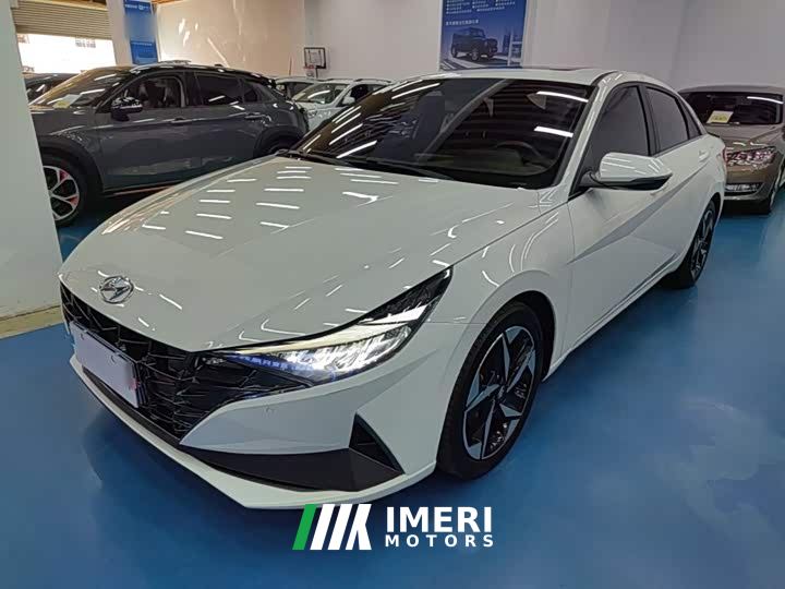 Hyundai Elantra 240TGDi DCT LUX Luxury Edition