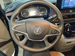 Buick GL8 Land Business Class Comfort Edition - ფოტო 10