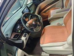 Buick GL8 Land Business Class Comfort Edition - ფოტო 14