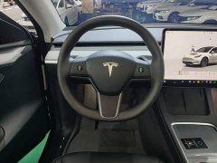 Tesla Model Y Long Range All-Wheel Drive - ფოტო 10