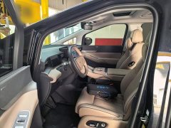 XPeng X9 Pure Electric 740 Extended Range Max - ფოტო 14