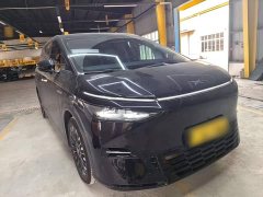 XPeng X9 Pure Electric 740 Extended Range Max - ფოტო 3