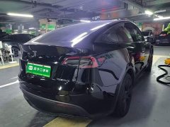 Tesla Model Y Rear-Wheel Drive - photo 6