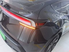 Tesla Model Y Rear-Wheel Drive - ფოტო 7