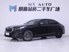 BMW 5 Series 525Li M Sport Package - ფოტო 2