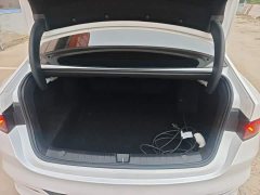 BYD Qin PLUS Glory Edition DM-i 55KM Leading - ფოტო 18