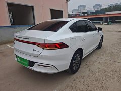 BYD Qin PLUS Glory Edition DM-i 55KM Leading - ფოტო 6
