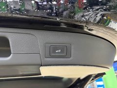 Voyah Lantu Dreamchaser PHEV AWD Luxury Qiankun Edition - photo 11