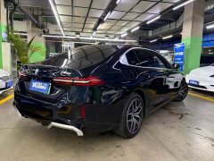 BMW i5 eDrive 35L Premium M Sport Package - ფოტო 4
