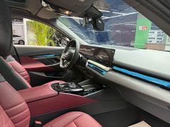 BMW i5 eDrive 35L Premium M Sport Package - ფოტო 7