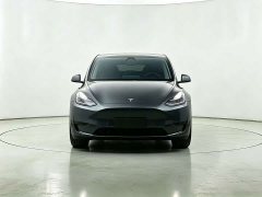 Tesla Model Y Rear-Wheel Drive - ფოტო 2