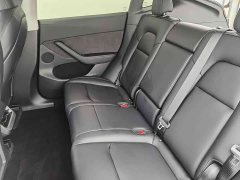 Tesla Model Y Rear-Wheel Drive - ფოტო 6