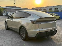 Tesla Model Y L Long Range All-Wheel Drive - ფოტო 5