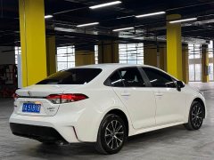 Toyota Corolla 1.8L CVT Luxury - ფოტო 4