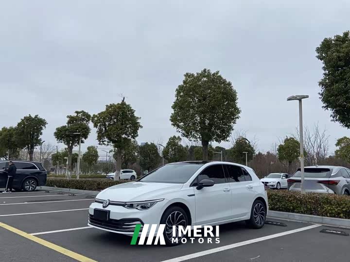 Volkswagen Golf 280TSI DSG Pro - ავტომობილი ჩინეთიდან