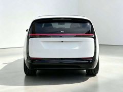 Li Auto MEGA Home Family Edition - photo 8