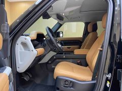 Land Rover Defender 110 3.0T P400 Dark Edition - ფოტო 4