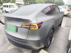 Tesla Model Y Long Range All-Wheel Drive - ფოტო 6